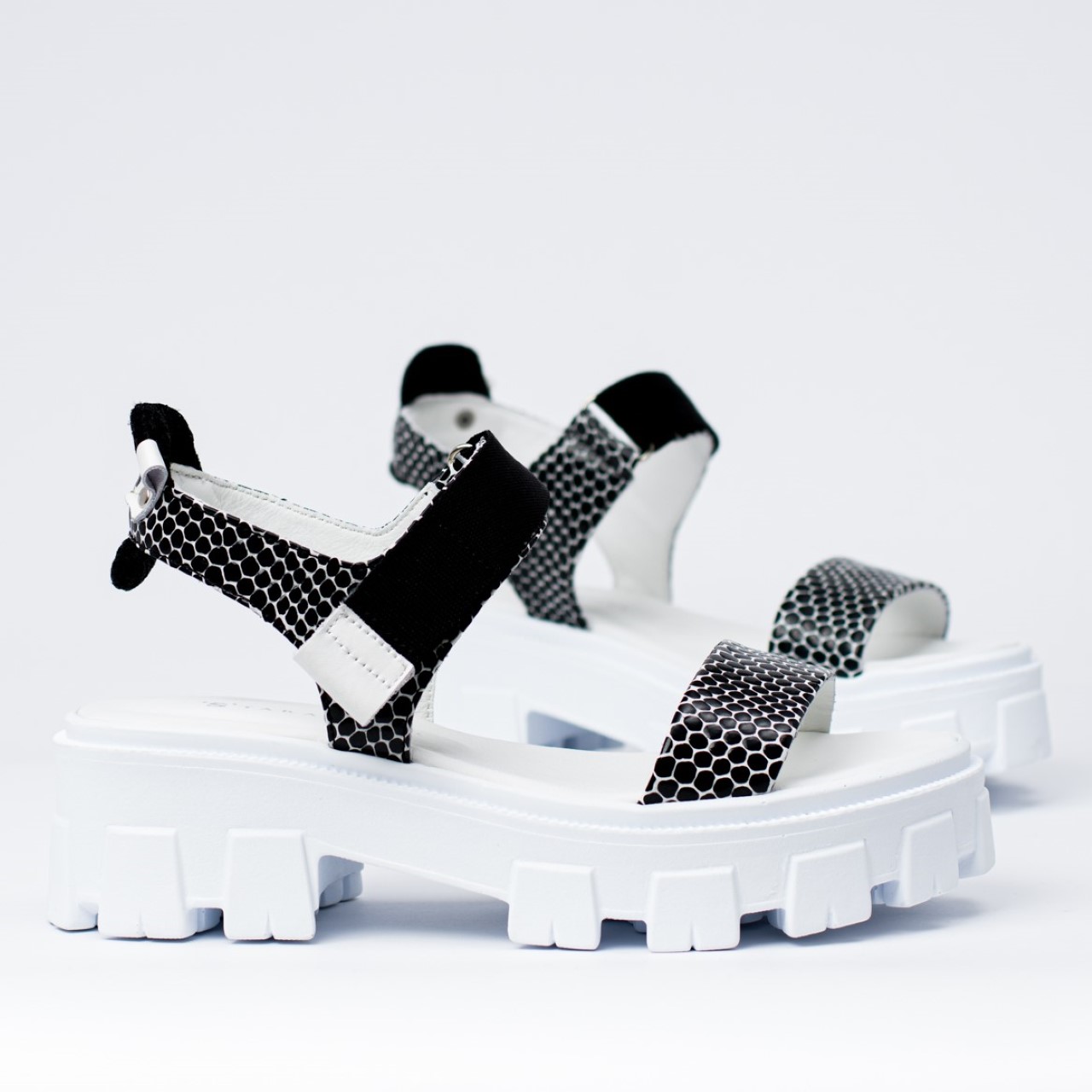 Сандали модел 21243 WHITE/B