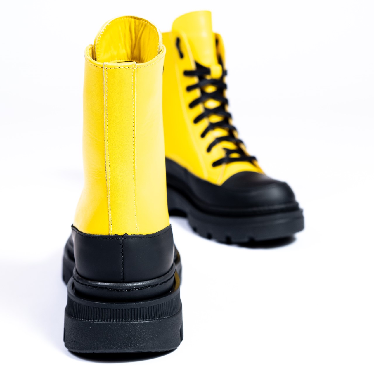 Дамски боти модел 21436 YELLOW
